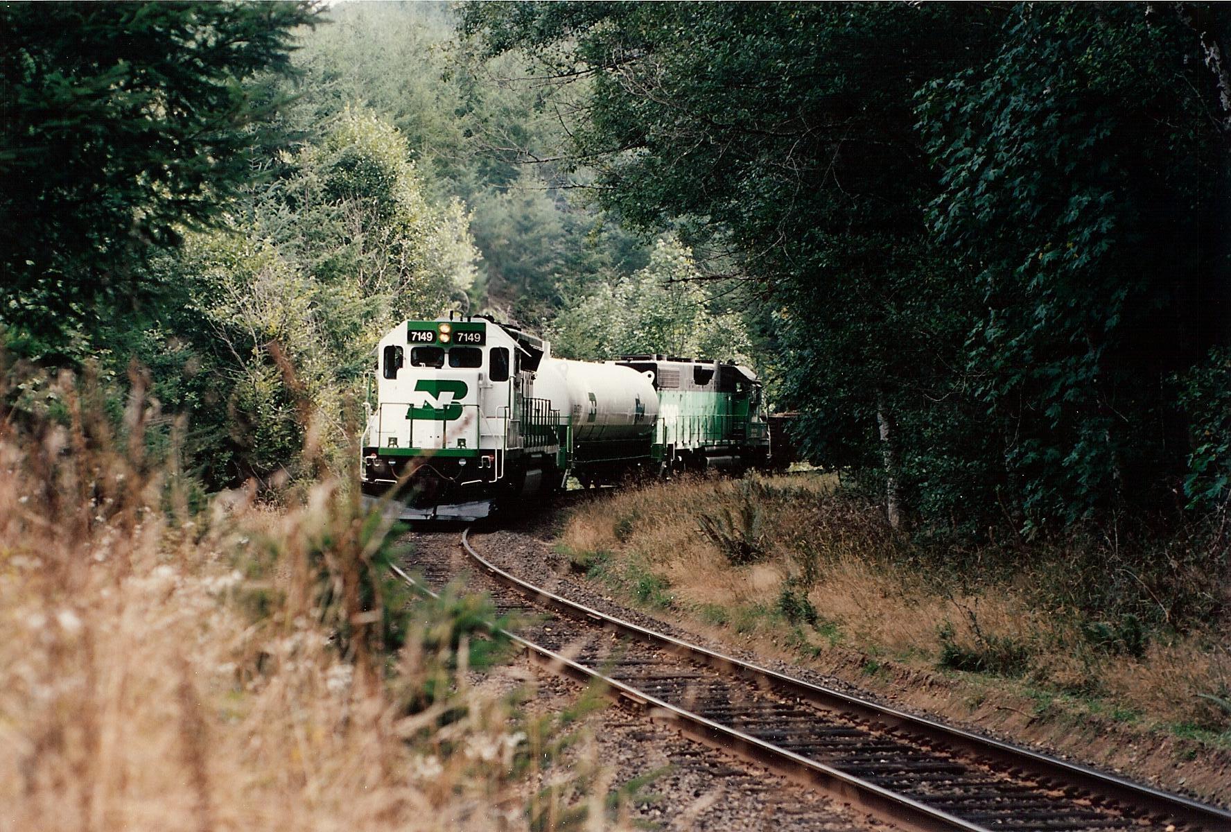 Diesel locomotive converted to natural gas dual-fuel by Engenious Engineering, a Peaker Services, Inc company.